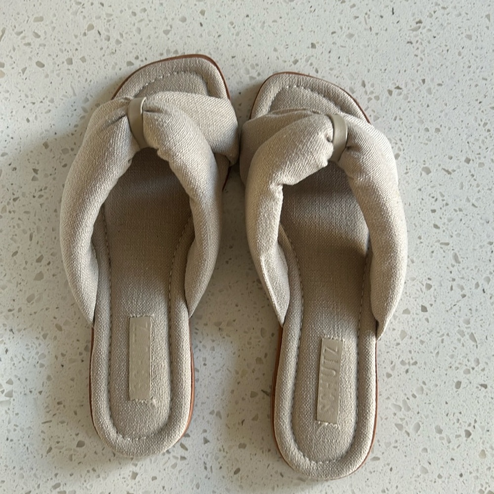 Shutz Fairy Sandal color Oyster